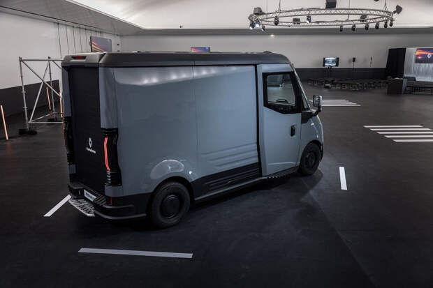 Renault перезагружает доставку с запуском в производство нового семейства электрических фургонов Trafic, Goelette и Estafette