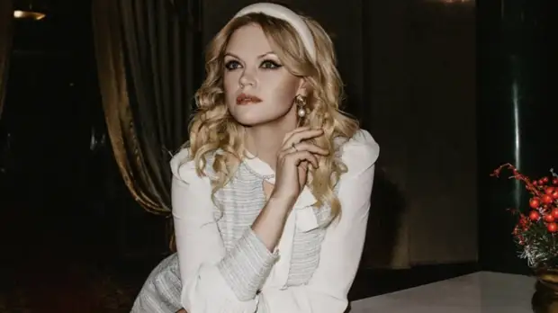 «Цель одна — жить счастливо»: Анна Котова-Дерябина об ориентирах в карьере, суевериях и самопознании