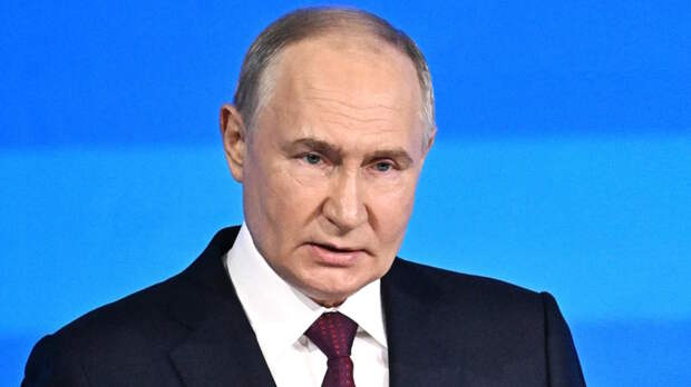 Индексация пенсий, ядерная доктрина, мобилизация: о чем говорил Путин на ПМЭФ-2024