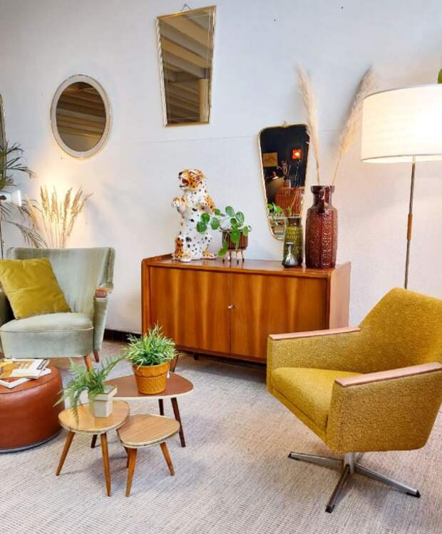 У меня глаз наметанный. Я ежедневно тренирую свою "насмотренность". И поэтому легко определяю старые, винтажные или антикварные вещи, которые имеют ценность и можно вписать в современный интерьер.-4-4