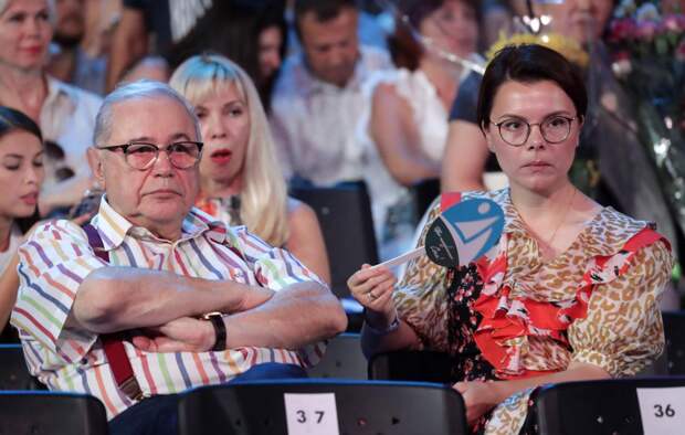 Татьяна Брухунова похвасталась дорогими нарядами