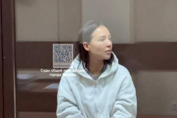 Адвокат Лерчек подал ходатайство о возврате изъятых украшений и дорогих часов