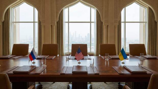 Делегация России покинула отель в ОАЭ перед вторым днём трёхсторонних контактов