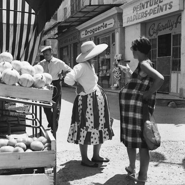 Юмористические уличные фотографии 1950-х годов Рене Мальтета (35 фото)