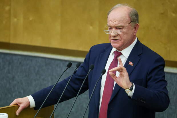 Зюганов: развитие легкой промышленности должно быть выделено в отдельный приоритет