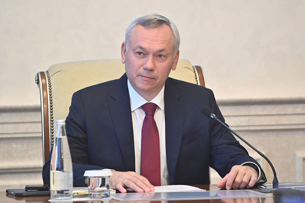 Андрей Травников поблагодарил новосибирцев за поздравления