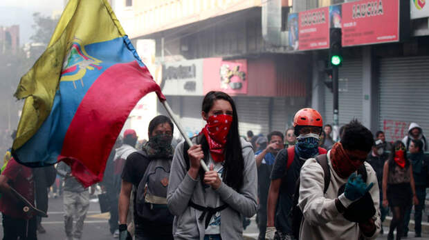 Проклятие Ассанжа. Эквадор свергает Ленина