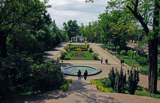 Почему в жару отключили фонтаны в Городском саду Краснодара: неужели полная безвыходность?