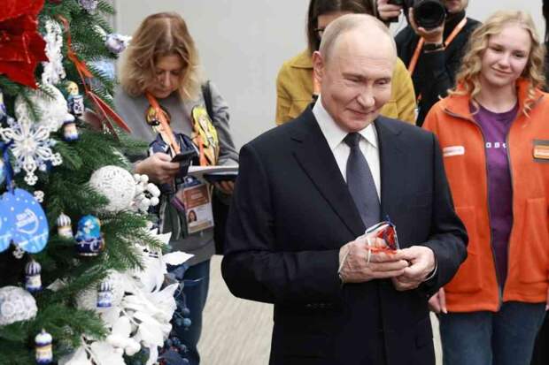 Путин исполнит желания трех детей с «Елки желаний»