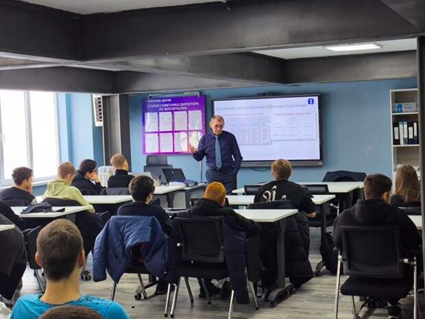 Тему противодействия экстремизму и терроризму в молодежной среде обсудили в Майкопском индустриальном техникуме