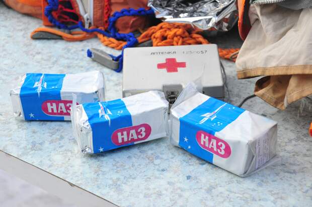Волонтёры из Гатчины обеспечили мобилизованных противопростудными аптечками