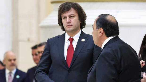 Премьер Грузии запретил иностранцам работать курьерами, таксистами и гидами