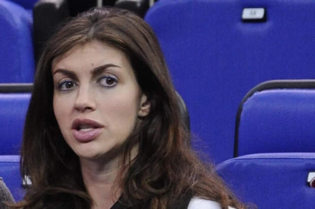 У экс-жены Аршавина отсудили огромный штраф за разгром съемной квартиры