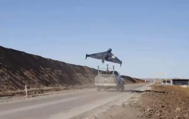 «Дёшево, мощно, эффективно»: русские «герани» уничтожают позиции ВСУ – украинец Чмут