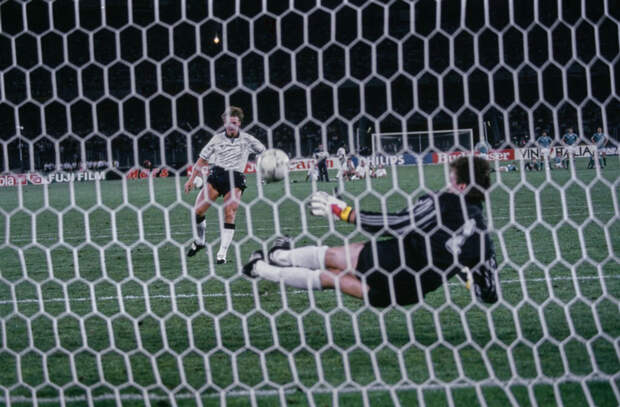 Самые драматичные смазанные пенальти: Баджо, Терри, Саутгейт, Рамос, Мбаппе и другие — О духе времени