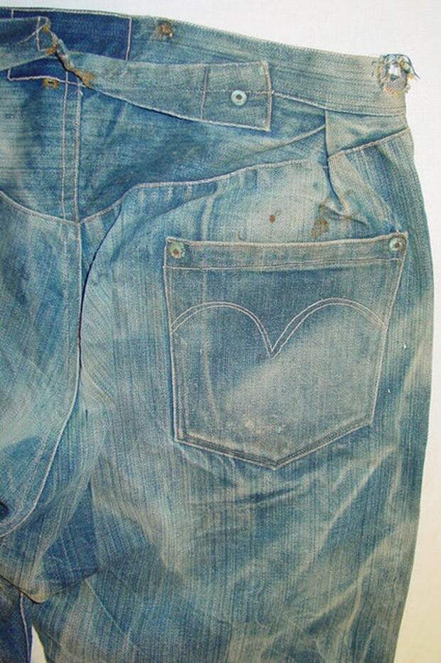 Джинсы Levis Nevada 125 000 $