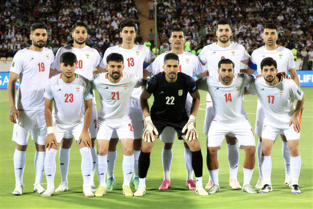 Иран угрожает бойкотом чемпионата мира по футболу после гибели аятоллы в результате ударов США