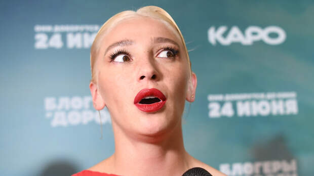 «Не пятая точка, а две тряпки»: Настя Ивлеева раскритиковала свою фигуру