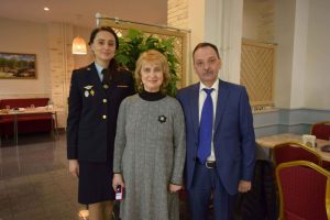 В преддверии Дня Защитника Отечества член Общественного совета УВД по ЦАО совместно с ветеранами и сотрудниками полиции почтил память павших. Фото: Пресс-службы УВД по ЦАО