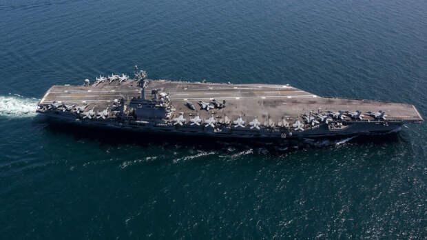 КСИР ударил ракетами по американскому авианосцу "Авраам Линкольн"