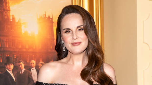 Звезда «Аббатства Даунтон» Мишель Докери впервые стала мамой в 44 года