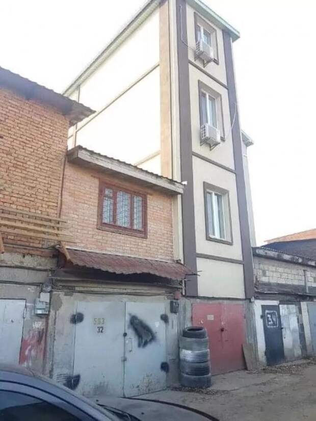 Царь-гаражи строят явно не скромные люди Царь-гаражи строят явно не скромные люди