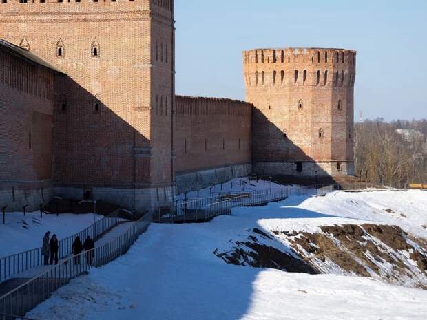 Александр Новиков рассказал о дальнейшем обновлении сквера Шеина