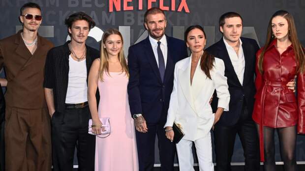 Ромео Бекхэм оценил гневный пост о Николе Пельтц, которая ведёт вражду с их семьёй