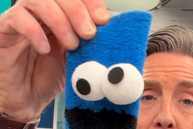 UPI: телеведущий в США собрал 1531 пару носков, установив рекорд