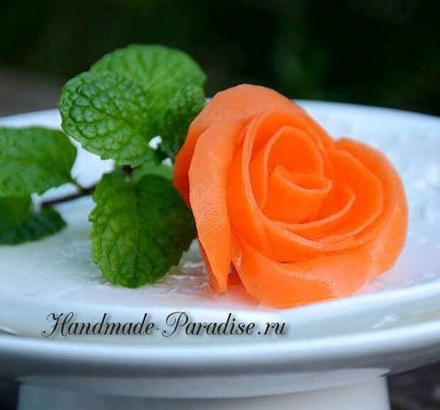 Роза из морковки для праздничной сервировки стола: мастер-класс 5