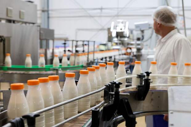 Производитель молочной продукции снизил цены на 15% после падения цен на сырье