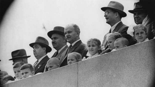 Что мы сдали за любовь Запада почти 70 лет назад