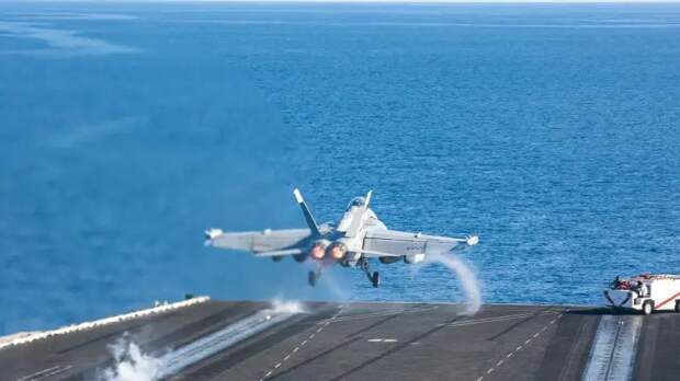 «Столкновение неизбежно»: в Сети высказались о перспективах иранского кризиса