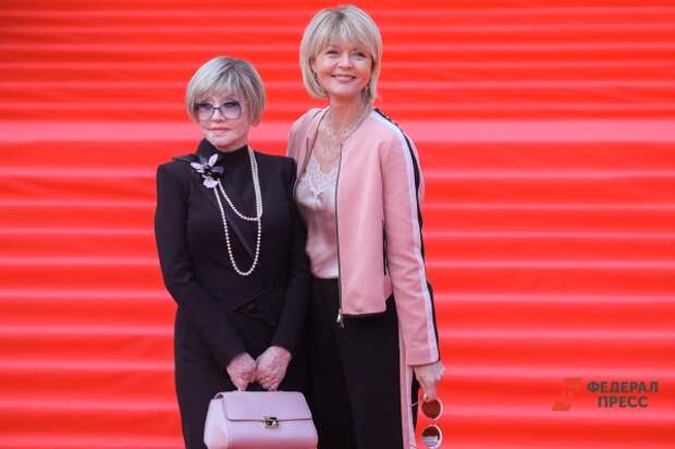 Звезды прощаются с Верой Алентовой: всех удивила Пугачева