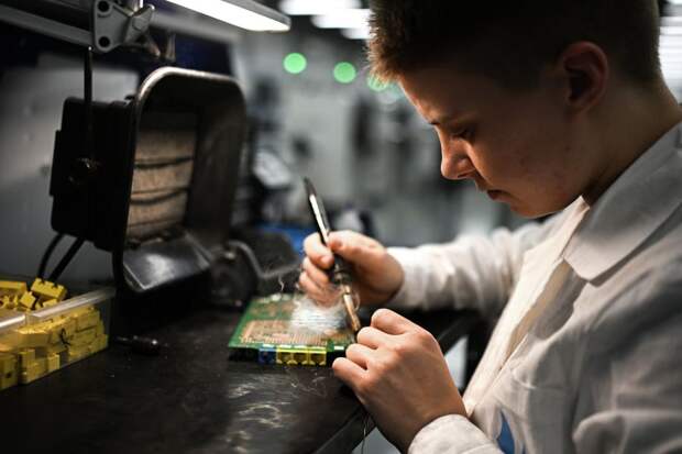 Путин: лидерство в электронике невозможно без конкурентоспособных интегральных схем