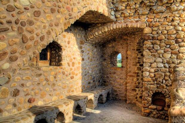 Мужчина потратил 20 лет и в одиночку построил настоящий каменный замок Замок, строительство, стремление, Castillo de las Cuevas, длиннопост