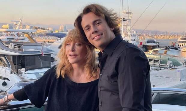 Признаются в любви и публикуют совместные фото: как бывший и нынешний мужья поздравили Аллу Пугачеву с днем рождения