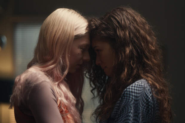 Hunter Schafer and Zendaya, Euphoria | Photo Credits: HBO