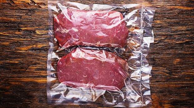Стейки в вакуумной упаковке