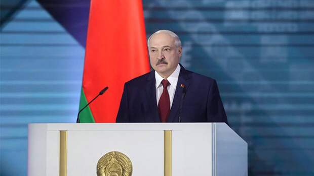 Лукашенко может попросить Путина разместить в Белоруссии ядерное оружие