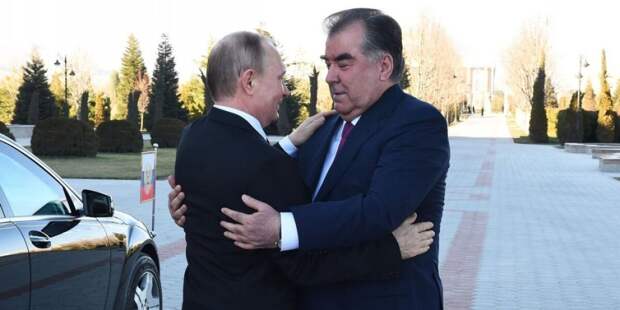 МИД Таджикистана продолжает качать права и требует запустить таджиков в Россию. Следом подключилась Киргизия