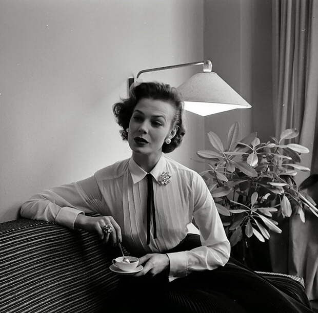 Женщины середины XX века в фотографиях Nina Leen Женщины середины XX века в фотографиях Nina Leen