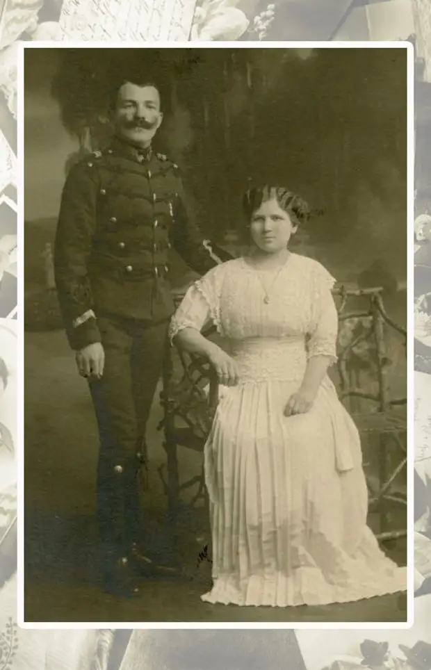 Офицер с женой.