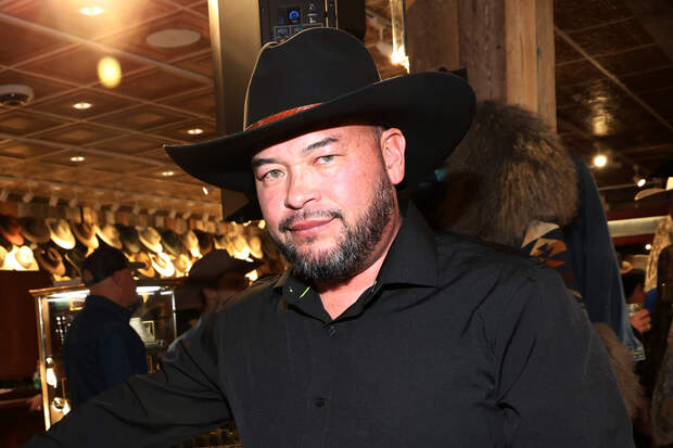 Звезда реалити-шоу выкашлял сгусток крови и чуть не лишился жизни