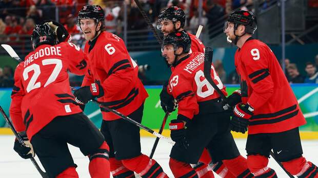Канада победила Финляндию, отыгравшись с 0:2, и вышла в финал Олимпиады-2026