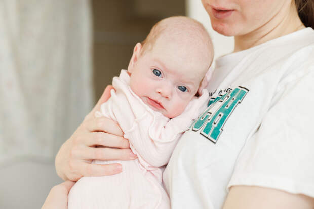 «Это ужасно тяжело — не давать еды своему голодному ребенку» Трехмесячную Вику спасет внутривенное питание. Нужна наша помощь