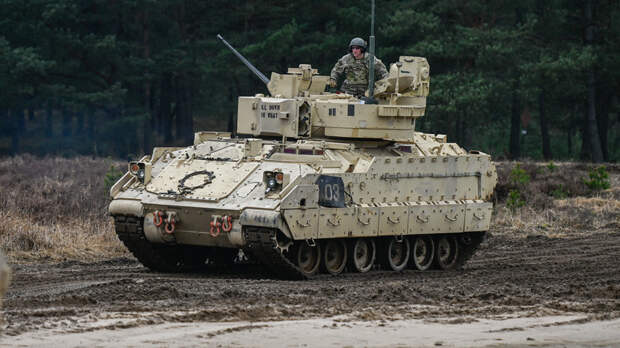 РИА Новости: Пентагон признал неисправность 117 БМП Bradley в Европе