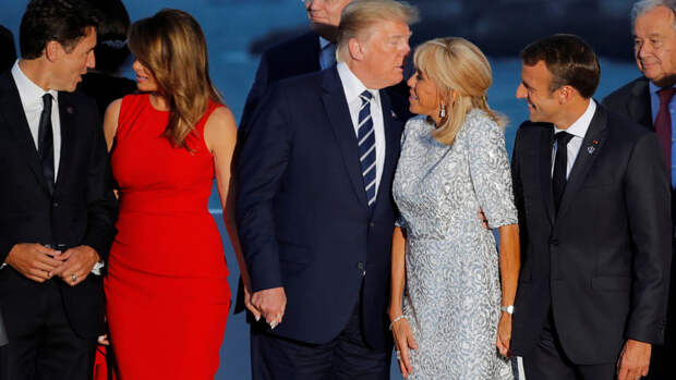 Трамп пошутил, что Макрон восстанавливается после удара в челюсть от жены