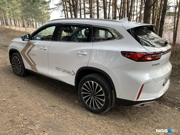 Китайцы сделали замену суперпопулярному Lexus RX — за что просят 4 миллиона (фото и видео)