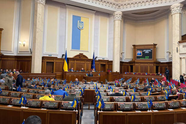 Страна.ua: 38 депутатов Рады пропустили заседание из-за заболевания